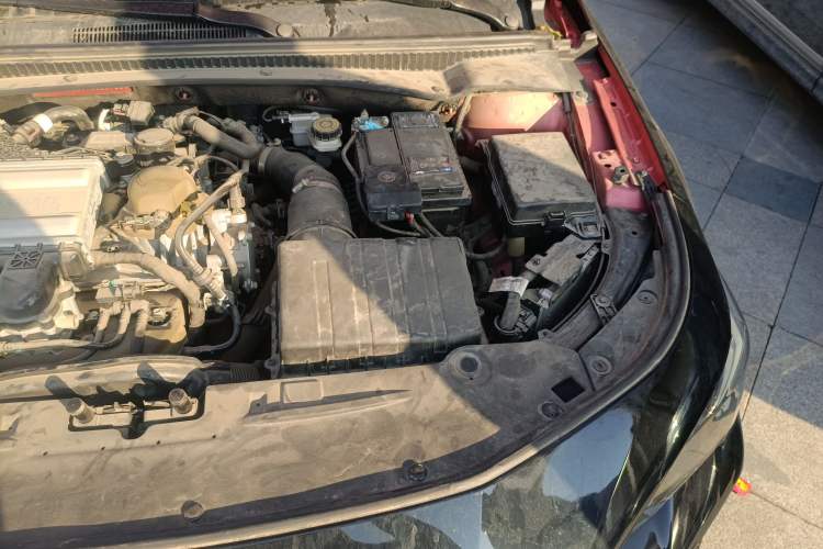Used GAC Trumpchi EMPOW 2021 270T DCT J11 Version Engine Bay Left