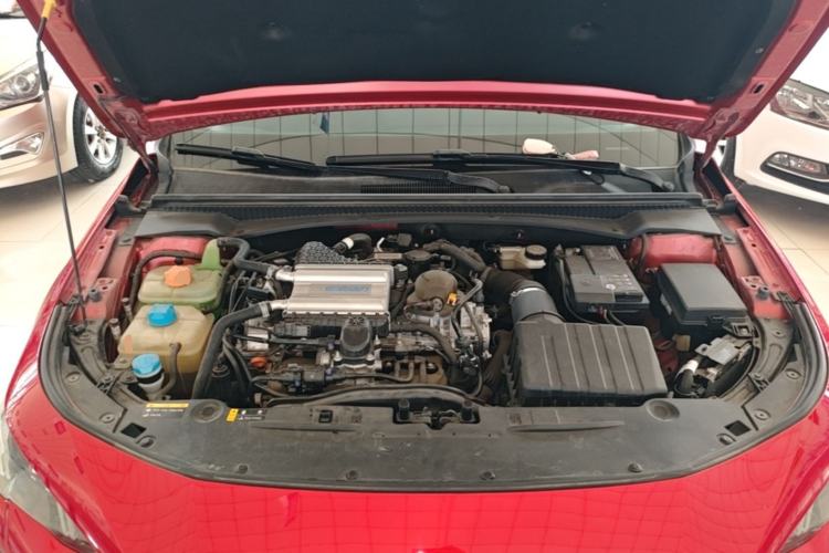 Used GAC Trumpchi EMPOW 2021 270T DCT J16 Version Engine Bay