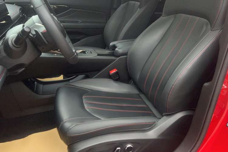 Used GAC Trumpchi EMPOW 2021 270T DCT J16 Version Left Front Seat