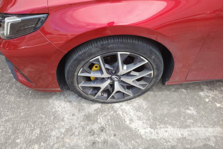 Used GAC Trumpchi EMPOW 2021 270T DCT J16 Version Left Front Wheel Hub