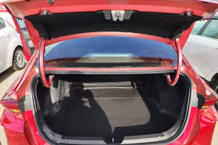 Used GAC Trumpchi EMPOW 2021 270T DCT J15 Version Trunk