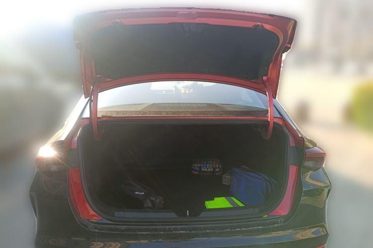 Used GAC Trumpchi EMPOW 2021 270T DCT J11 Version Trunk