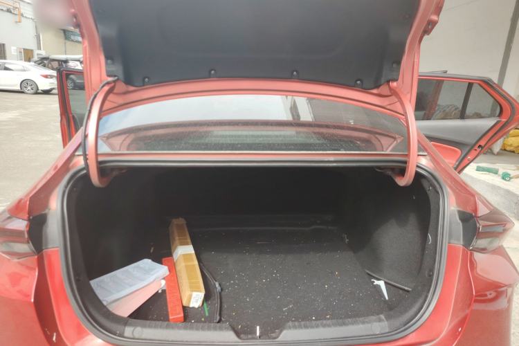 Used GAC Trumpchi EMPOW 2021 270T DCT J16 Version Trunk