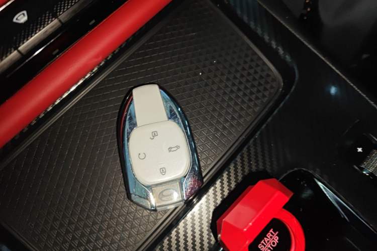 Used GAC Trumpchi EMPOW 2021 270T DCT J16 Version Vehicle Key