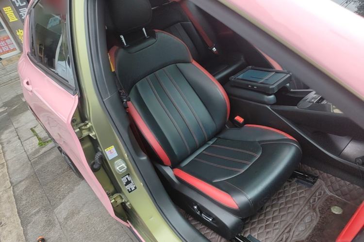 Used GAC Trumpchi EMPOW 2021 270T DCT J16 Version Right Front Seat