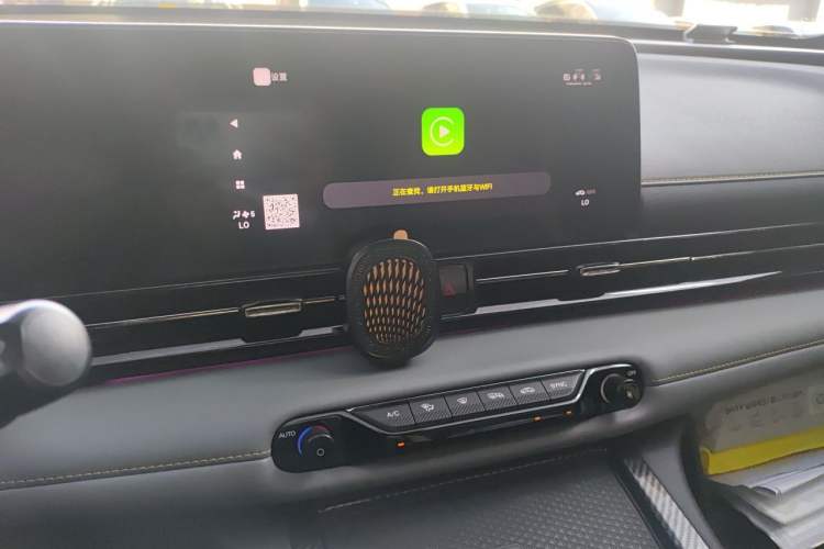 Used GAC Trumpchi EMPOW 2021 270T DCT J16 Version Audio And AC Panel