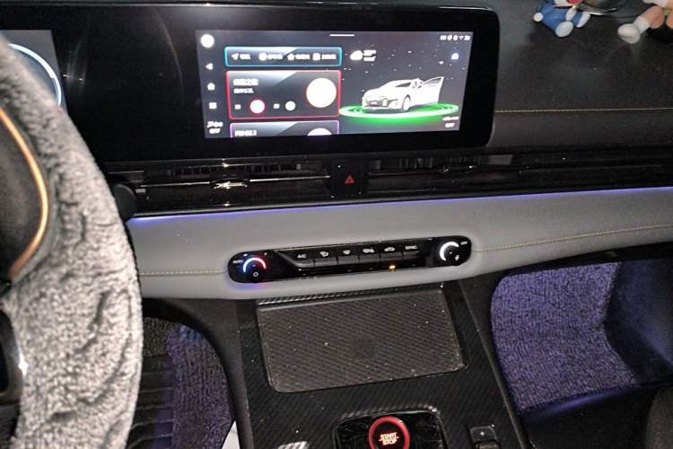 Used GAC Trumpchi EMPOW 2021 270T DCT J16 Version Audio And AC Panel