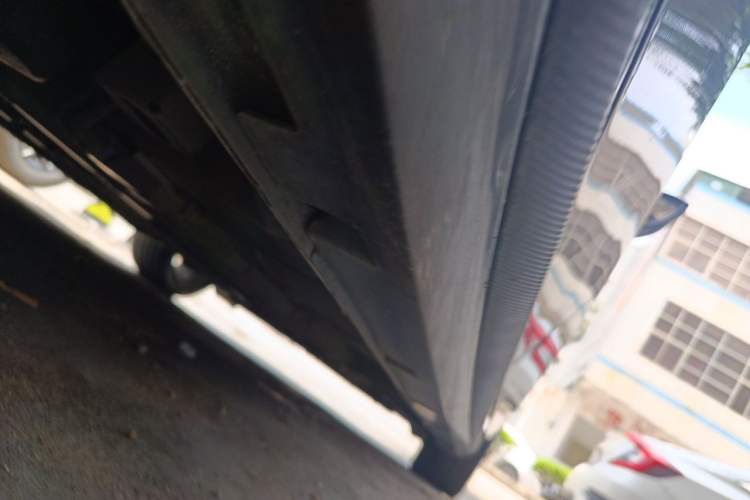 Used GAC Trumpchi EMPOW 2021 270T DCT J15 Version Chassis Rear Right