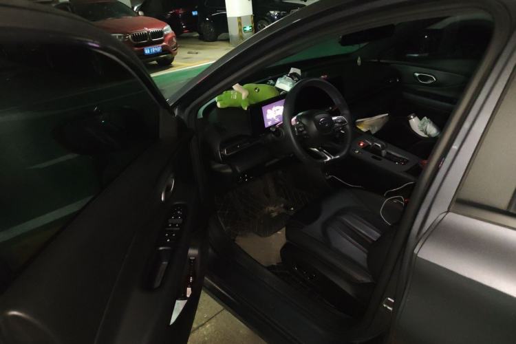 Used GAC Trumpchi EMPOW 2021 270T DCT J11 Version Driver Seat