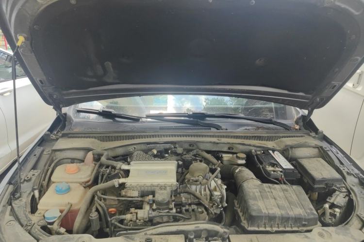 Used GAC Trumpchi EMPOW 2021 270T DCT J15 Version Engine Bay