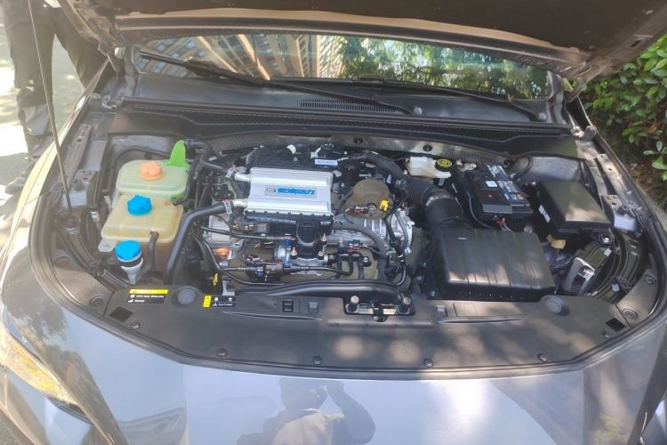 Used GAC Trumpchi EMPOW 2021 270T DCT J16 Version Engine Bay