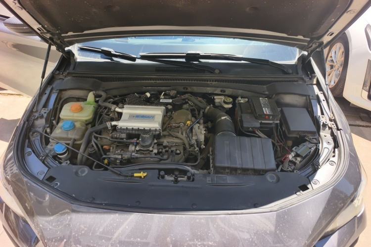 Used GAC Trumpchi EMPOW 2021 270T DCT J15 Version Engine Bay
