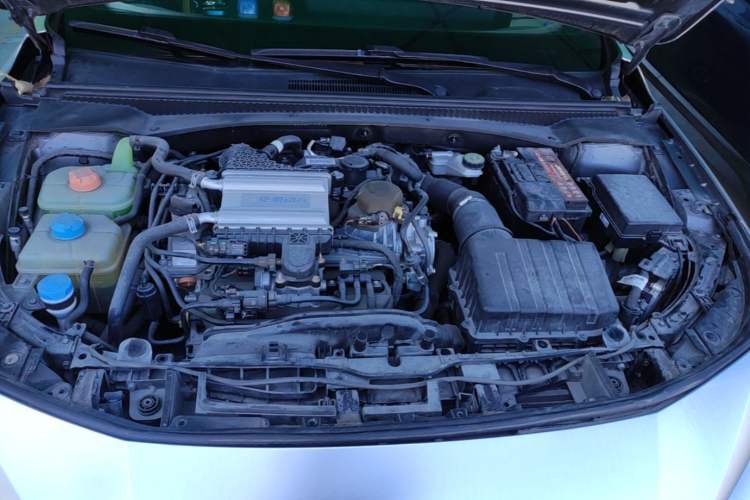 Used GAC Trumpchi EMPOW 2021 270T DCT J15 Version Engine Bay