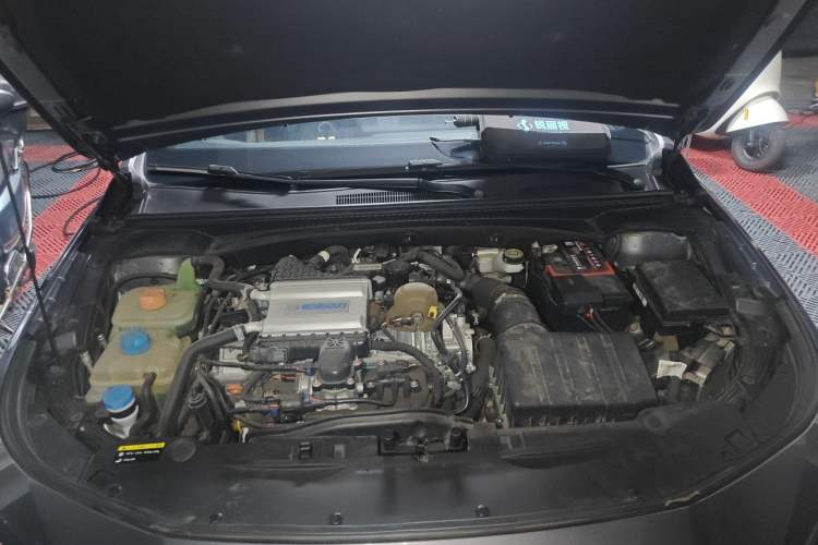 Used GAC Trumpchi EMPOW 2021 270T DCT J16 Version Engine Bay