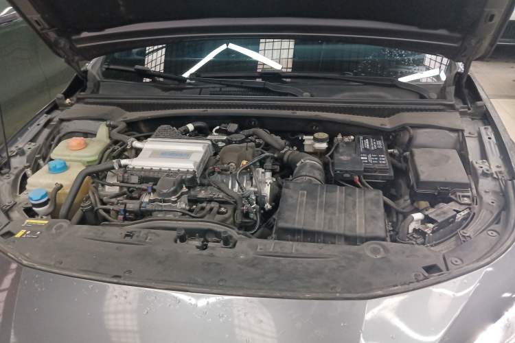 Used GAC Trumpchi EMPOW 2021 270T DCT J15 Version Engine Bay