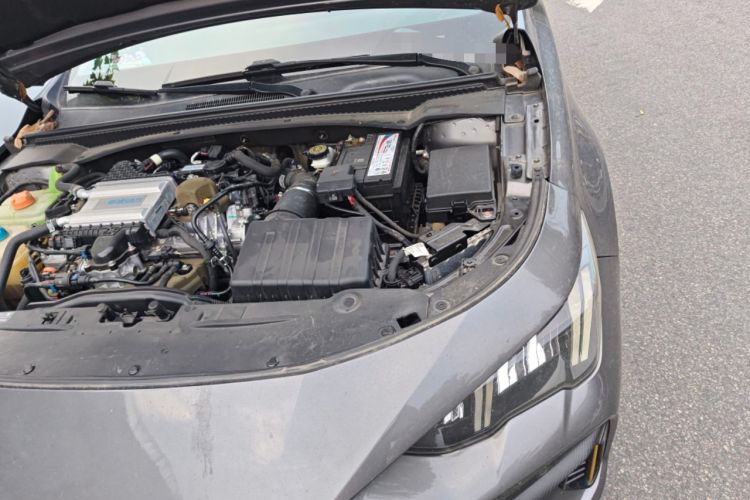 Used GAC Trumpchi EMPOW 2021 270T DCT J15 Version Engine Bay Left