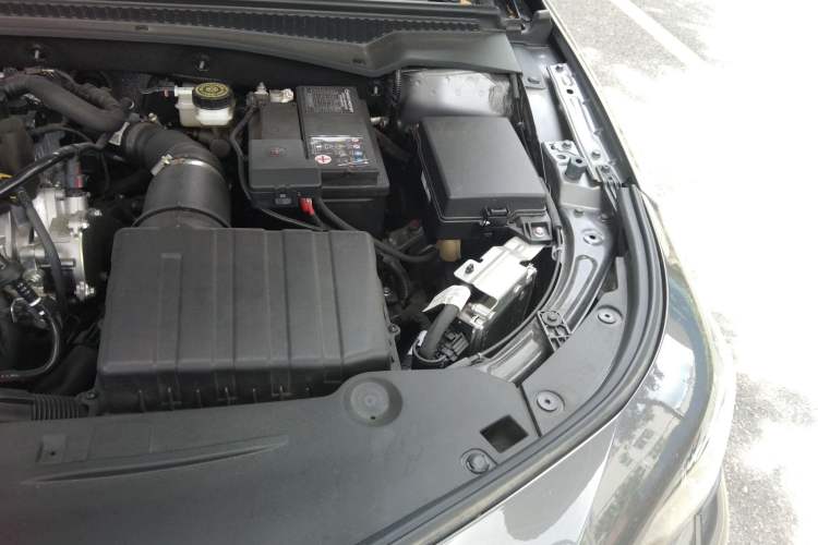 Used GAC Trumpchi EMPOW 2021 270T DCT J15 Version Engine Bay Left