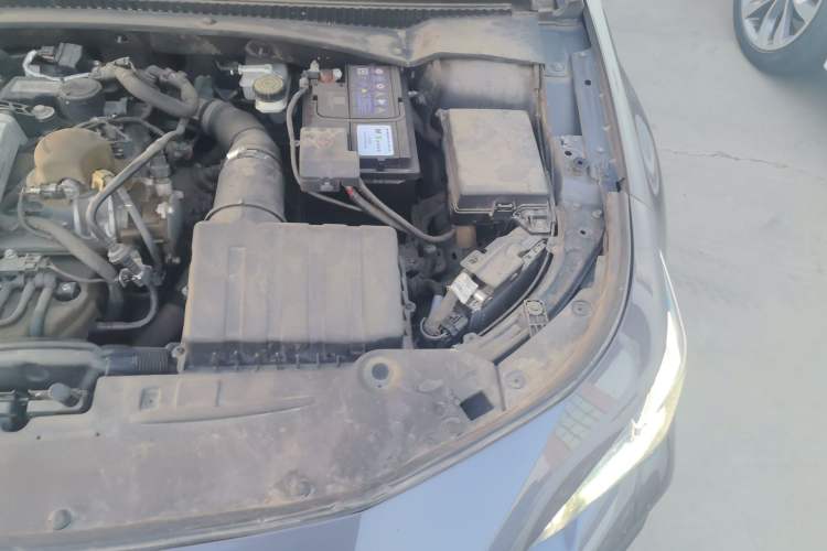 Used GAC Trumpchi EMPOW 2021 270T DCT J15 Version Engine Bay Left