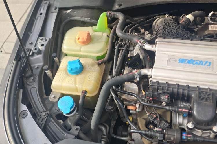 Used GAC Trumpchi EMPOW 2021 270T DCT J16 Version Engine Bay Right