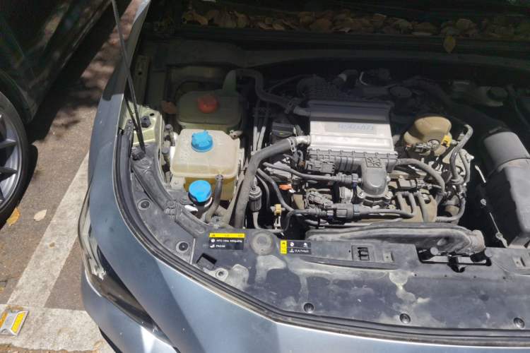 Used GAC Trumpchi EMPOW 2021 270T DCT J16 Version Engine Bay Right