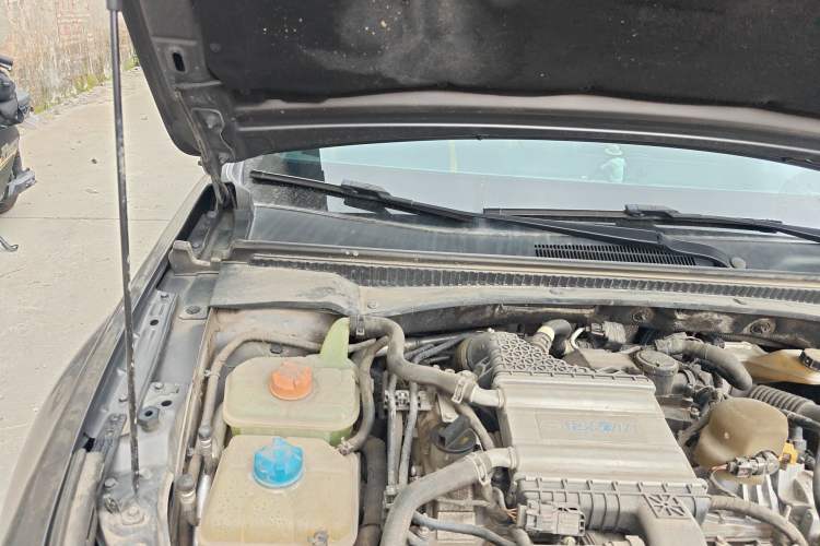 Used GAC Trumpchi EMPOW 2021 270T DCT J16 Version Engine Bay Right