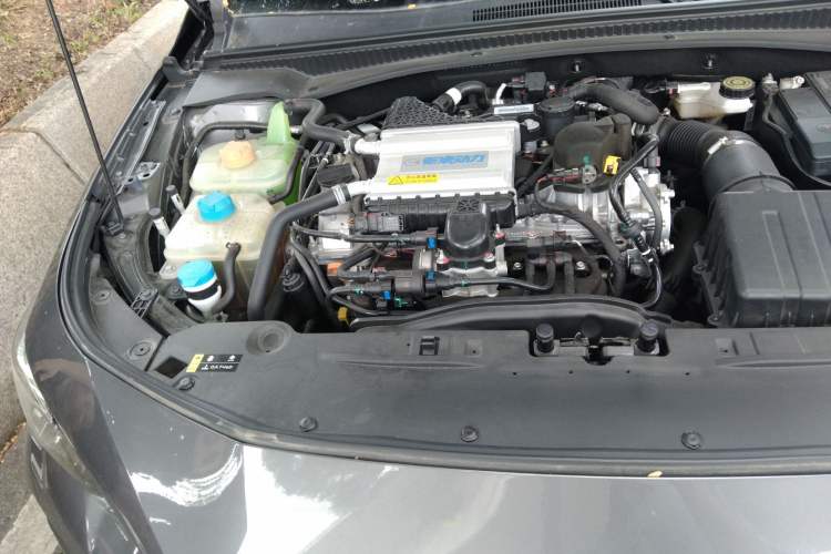 Used GAC Trumpchi EMPOW 2021 270T DCT J15 Version Engine Bay Right