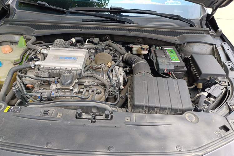 Used GAC Trumpchi EMPOW 2021 270T DCT J15 Version Engine Bay