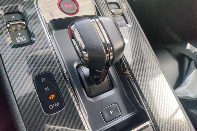 Used GAC Trumpchi EMPOW 2021 270T DCT J16 Version Gear Lever