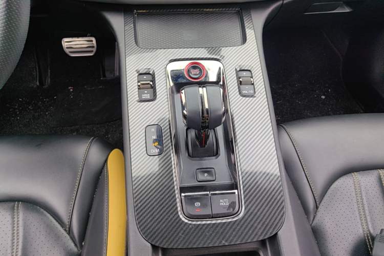 Used GAC Trumpchi EMPOW 2021 270T DCT J16 Version Gear Lever