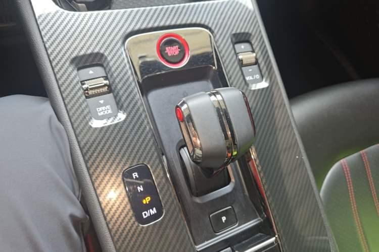 Used GAC Trumpchi EMPOW 2021 270T DCT J15 Version Gear Lever