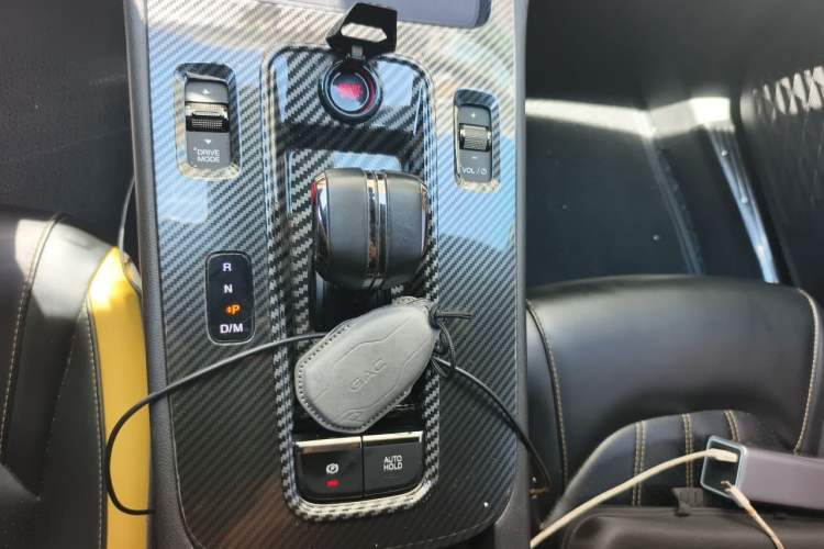 Used GAC Trumpchi EMPOW 2021 270T DCT J15 Version Gear Lever