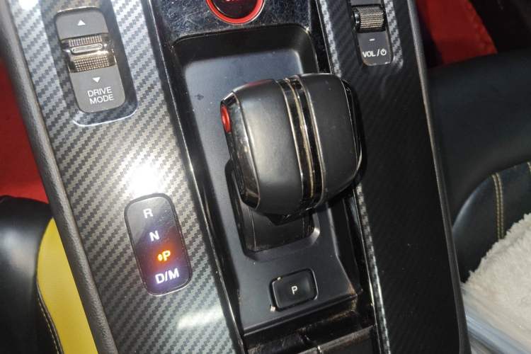 Used GAC Trumpchi EMPOW 2021 270T DCT J16 Version Gear Lever