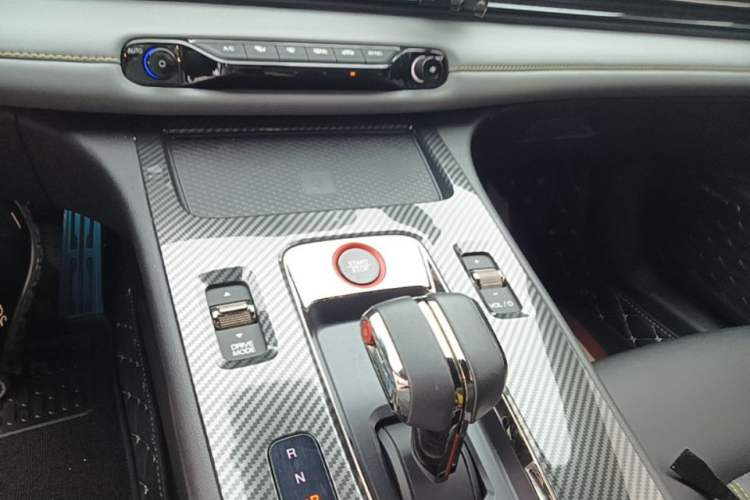 Used GAC Trumpchi EMPOW 2021 270T DCT J16 Version Gear Lever