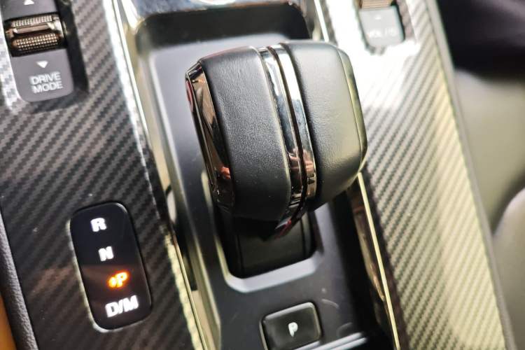 Used GAC Trumpchi EMPOW 2021 270T DCT J15 Version Gear Lever