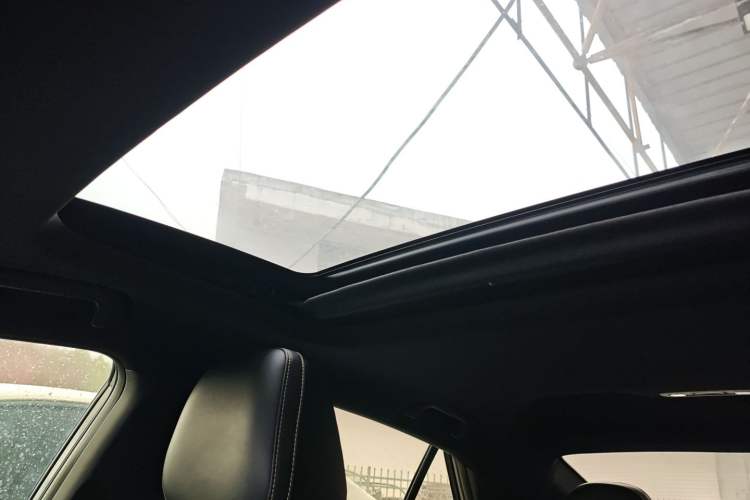 Used GAC Trumpchi EMPOW 2021 270T DCT J15 Version Headliner