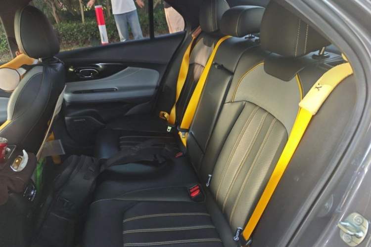 Used GAC Trumpchi EMPOW 2021 270T DCT J16 Version Interior 2