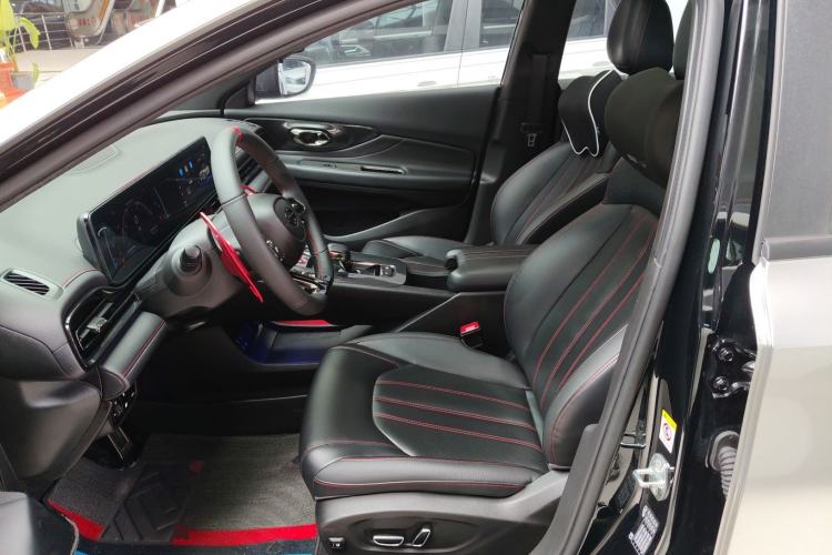 Used GAC Trumpchi EMPOW 2021 270T DCT J15 Version Left Front Seat