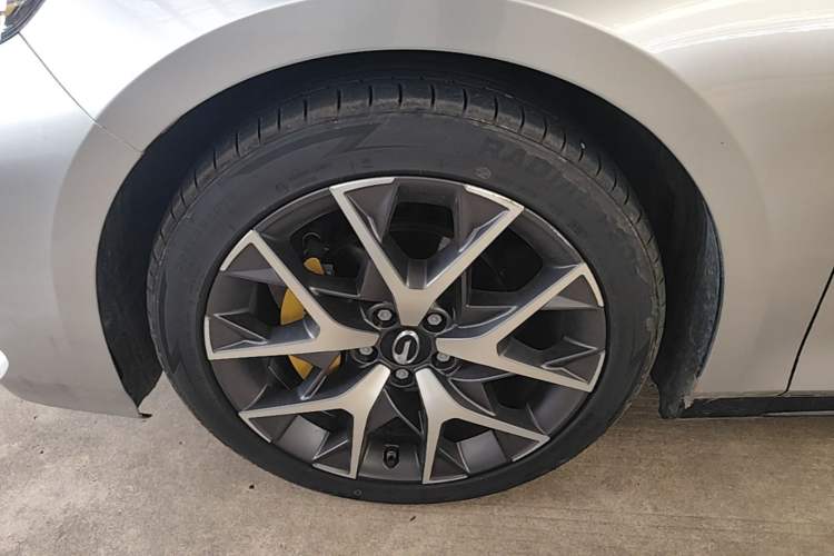 Used GAC Trumpchi EMPOW 2021 270T DCT J16 Version Left Front Wheel Hub