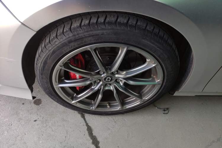 Used GAC Trumpchi EMPOW 2021 270T DCT J15 Version Left Front Wheel Hub