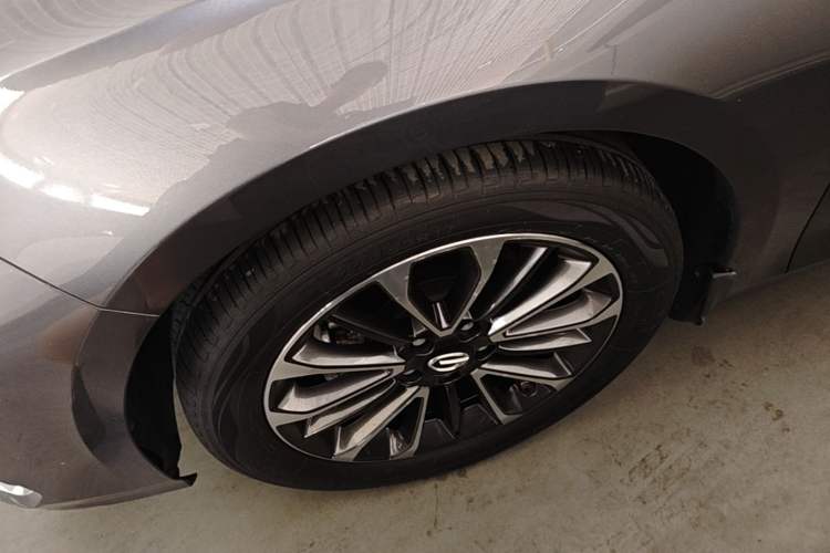 Used GAC Trumpchi EMPOW 2021 270T DCT J11 Version Left Front Wheel Hub