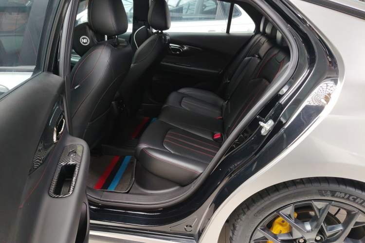 Used GAC Trumpchi EMPOW 2021 270T DCT J15 Version Left Rear Seat