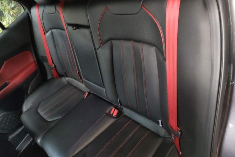 Used GAC Trumpchi EMPOW 2021 270T DCT J15 Version Left Rear Seat