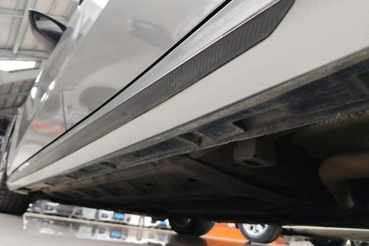 Used GAC Trumpchi EMPOW 2021 270T DCT J15 Version Left Side Sill