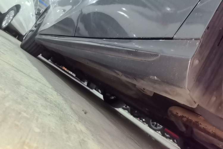 Used GAC Trumpchi EMPOW 2021 270T DCT J16 Version Left Side Sill