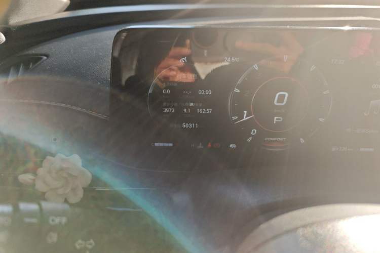 Used GAC Trumpchi EMPOW 2021 270T DCT J16 Version Odometer Close Up
