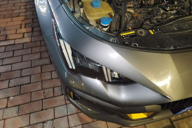 Used GAC Trumpchi EMPOW 2021 270T DCT J16 "Su Shen" Limited Edition Right Front Headlight