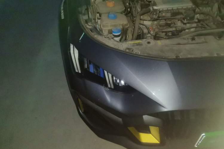 Used GAC Trumpchi EMPOW 2021 270T DCT J16 Version Right Front Headlight