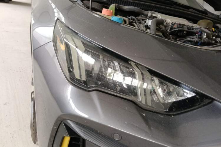 Used GAC Trumpchi EMPOW 2021 270T DCT J15 Version Right Front Headlight