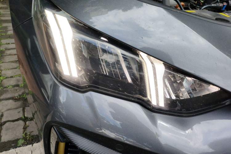Used GAC Trumpchi EMPOW 2021 270T DCT J15 Version Right Front Headlight