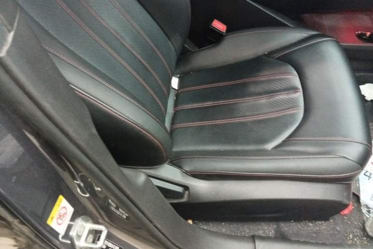 Used GAC Trumpchi EMPOW 2021 270T DCT J15 Version Right Front Seat